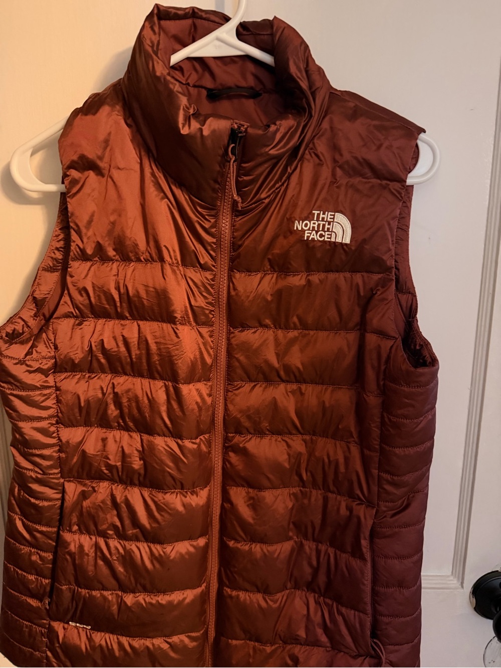 The North Face Women's Copper Quilted Insulated Vest Maroon/Burgandy